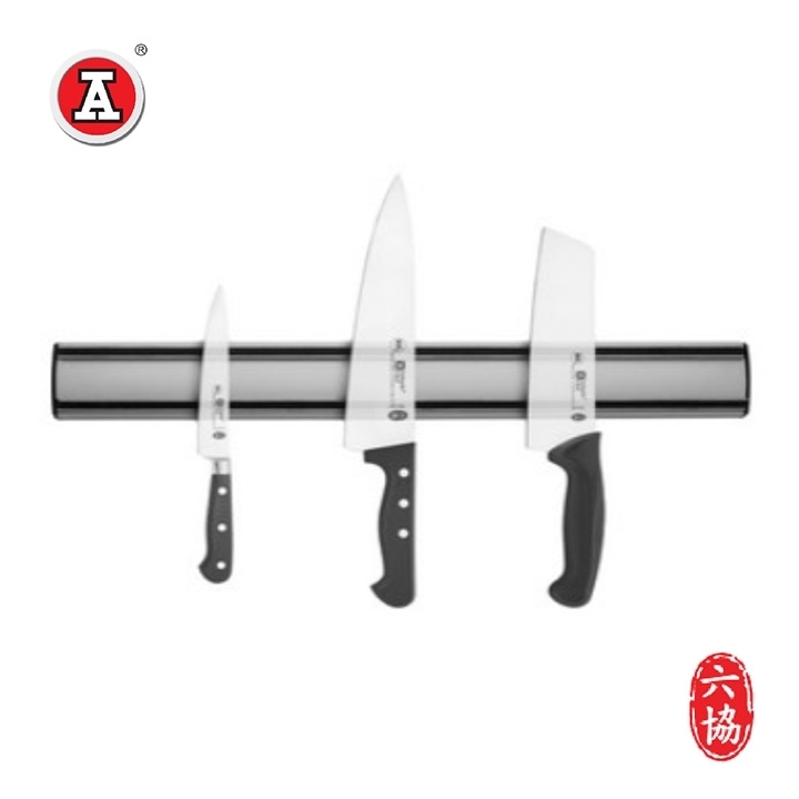 1_MRA35045-cover